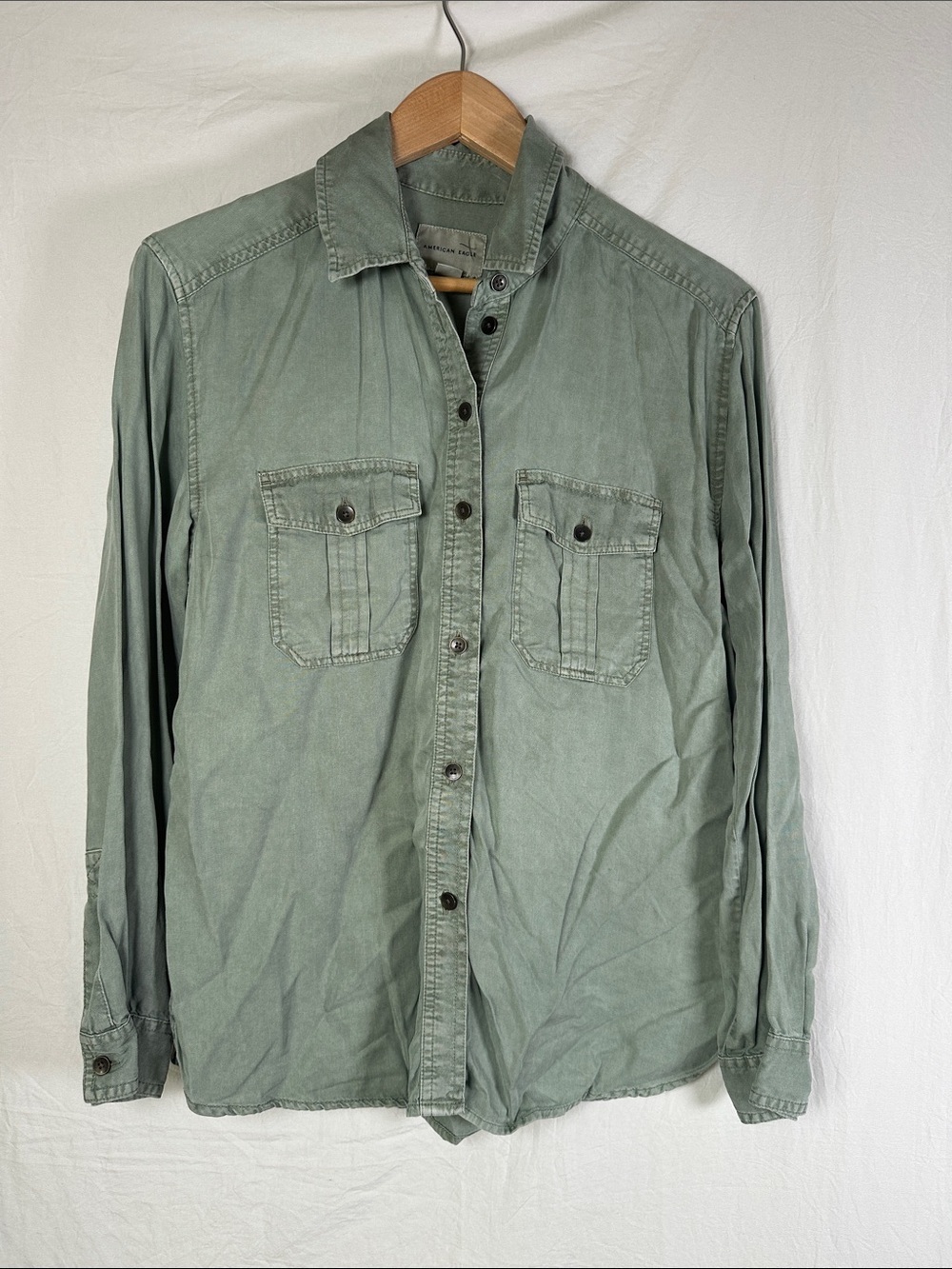 American Eagle Olive Green Casual Button-Up Shirt